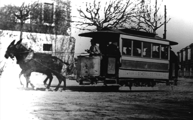 Foto 05 - CGTB coche con tracción a sangre de la línea de Las Corts.jpg