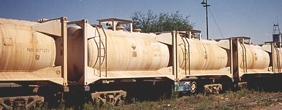 Liqui-tanques montados en plataformas porta contenedores  01.jpg