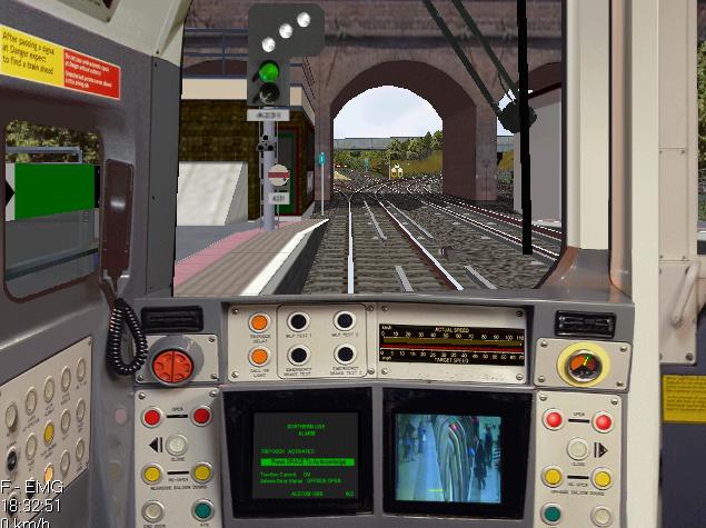 northern line 1995 stock 1.JPG